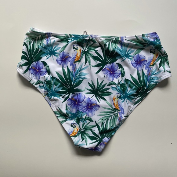 🆕Two piece Tropical swimsuit, top L, bottom XL - Picture 8 of 15